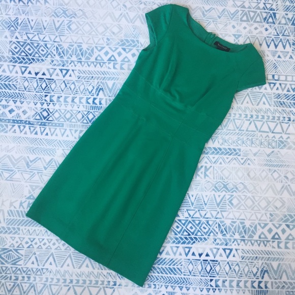 kelly green shift dress